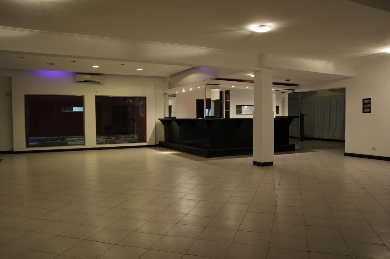Hotel Pedrino Venado Tuerto Kültér fotó