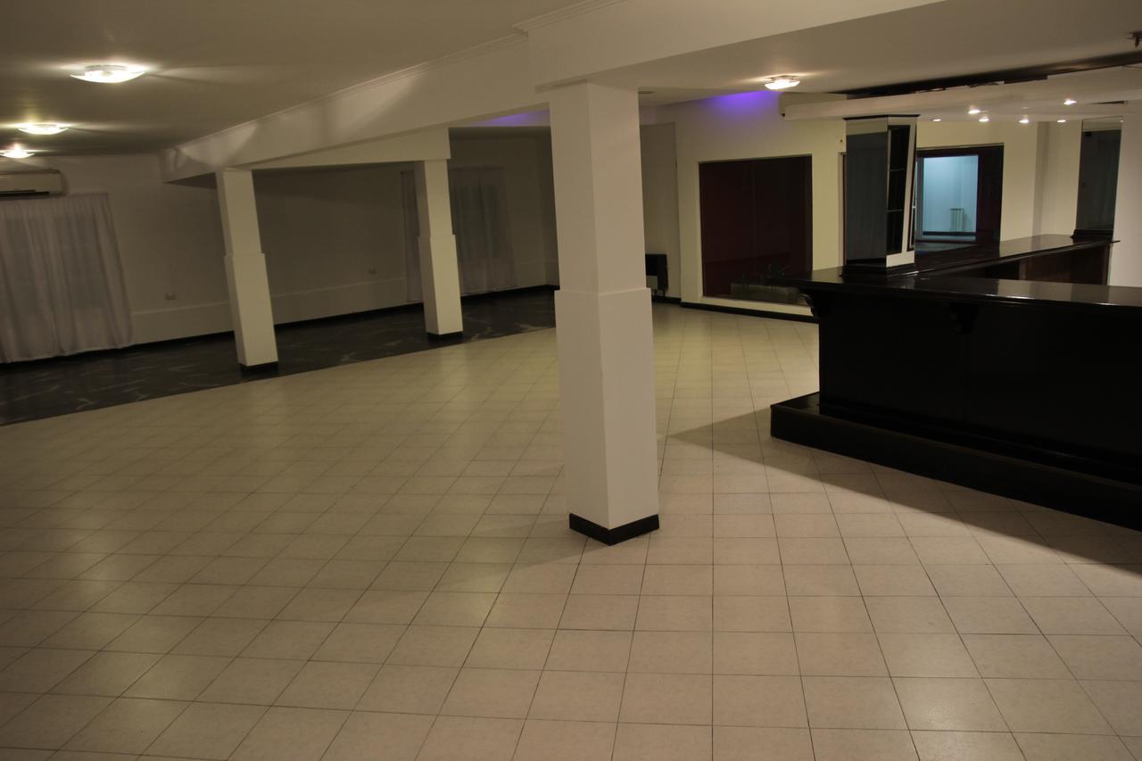 Hotel Pedrino Venado Tuerto Kültér fotó